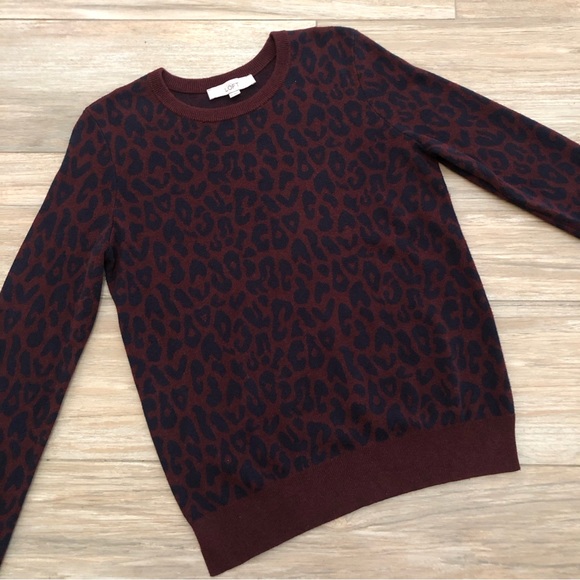 LOFT Sweater - Picture 2 of 15